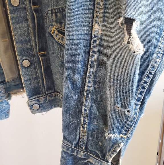 Vintage Distressed Soft Denim Jean Jacket	- No Label - Picture 3 of 10